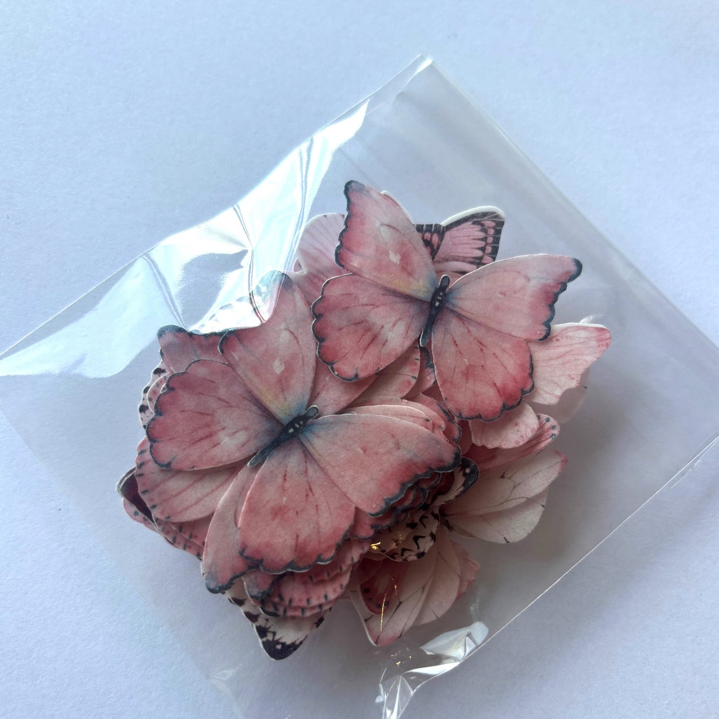 Flour N Butter - 4cm Assorted Pink Edible Wafer Butterflies (32 pack)